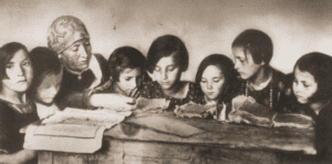 Image of Girls' Kheyder in Laskarzew.