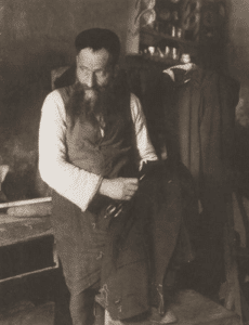 Image of Zelig, the tailor in Wolomin.
