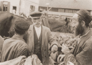 Image of Jews and peasant on market day in Otwock, 1937.
